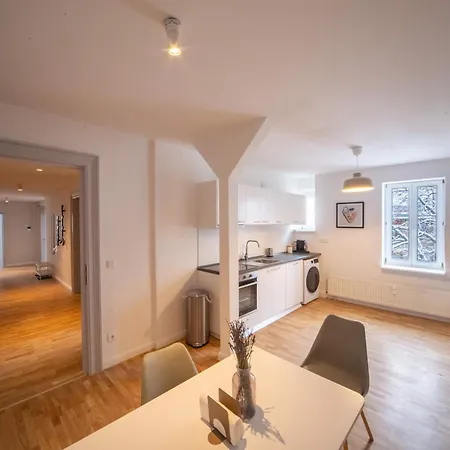 Sweethome - Super Zentral, Geraeumig Und Modern Halle (Saale)